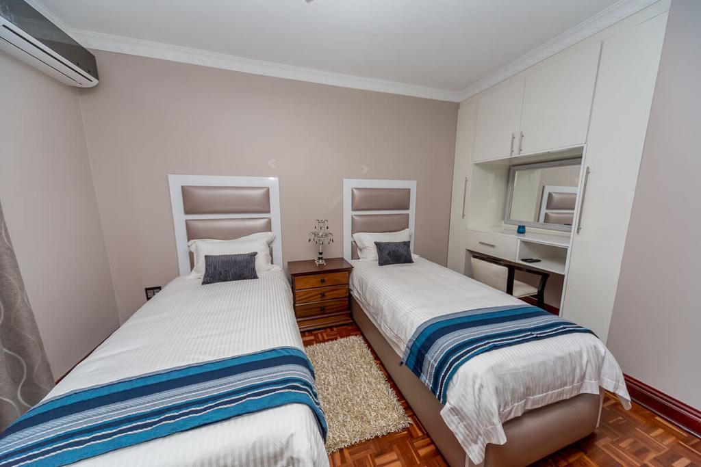 The Musafer Travel Lodge Pietermaritzburg Exterior foto